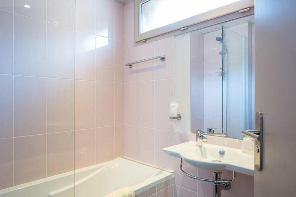 Hotel Ours Blanc - Wilson Toulouse Buitenkant foto